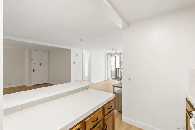 $865,000 | 727 Sapphire Street, Unit 301, San Diego, CA 92109