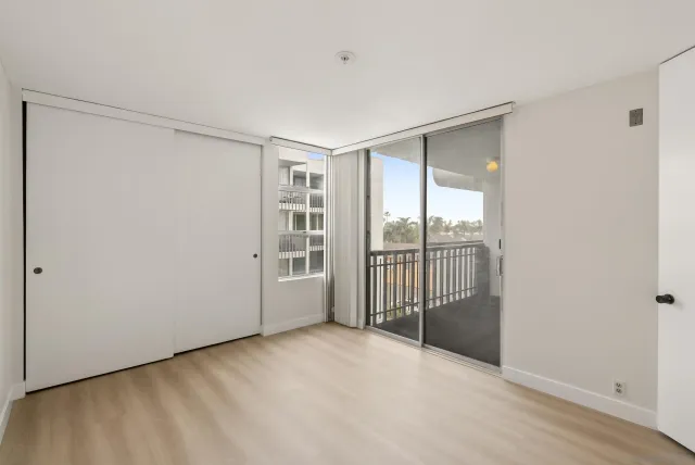 $865,000 | 727 Sapphire Street, Unit 301, San Diego, CA 92109