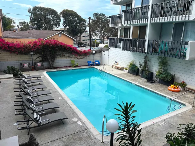 $865,000 | 727 Sapphire Street, Unit 301, San Diego, CA 92109