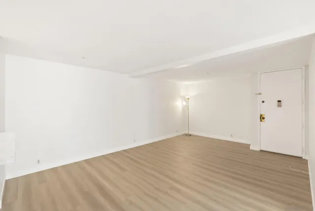 $865,000 | 727 Sapphire Street, Unit 301, San Diego, CA 92109