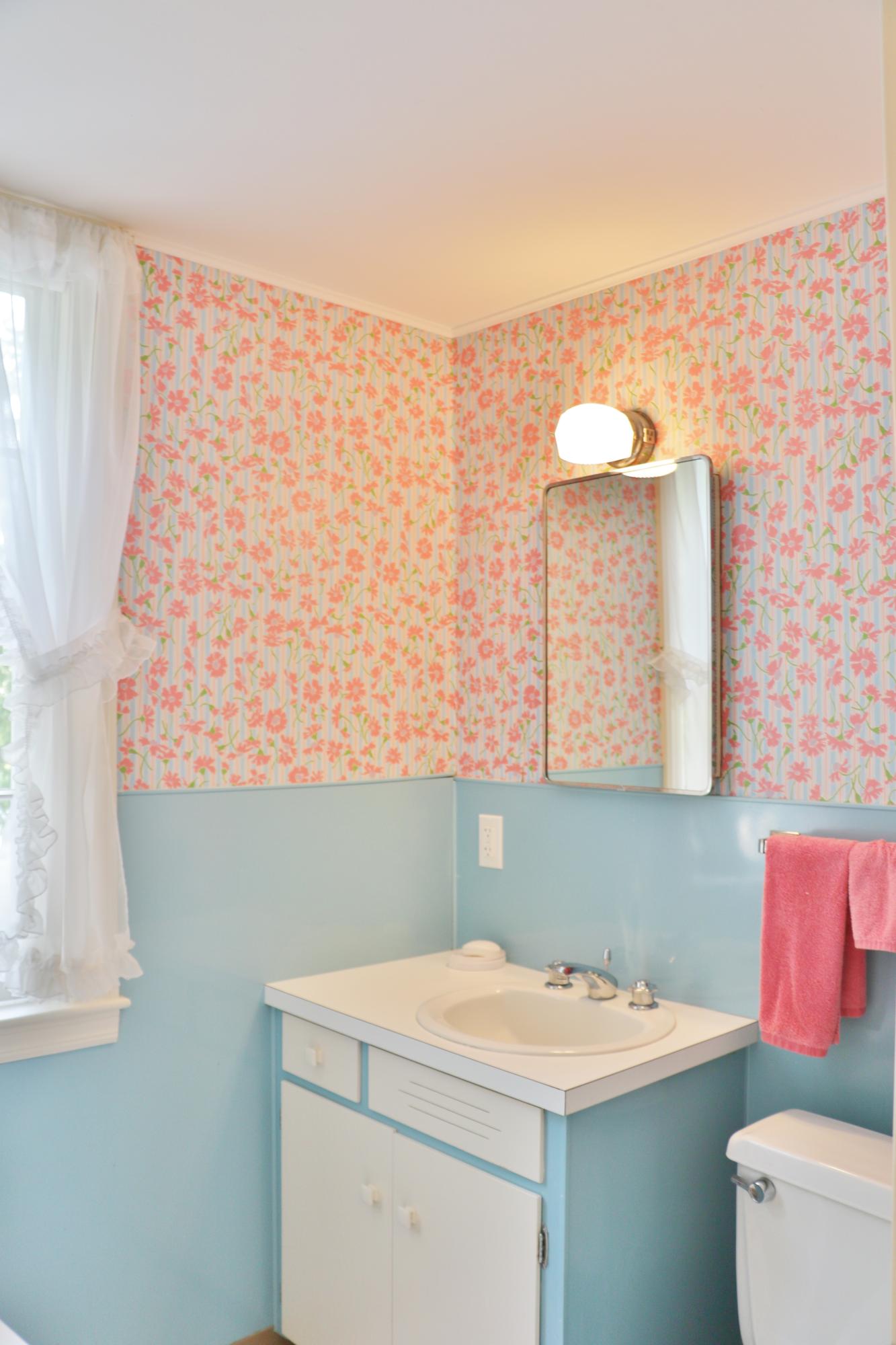 2 Manchester Road Northeast Harbor, ME 04662 - Photo 16 of 21 Second Floor Bathroom