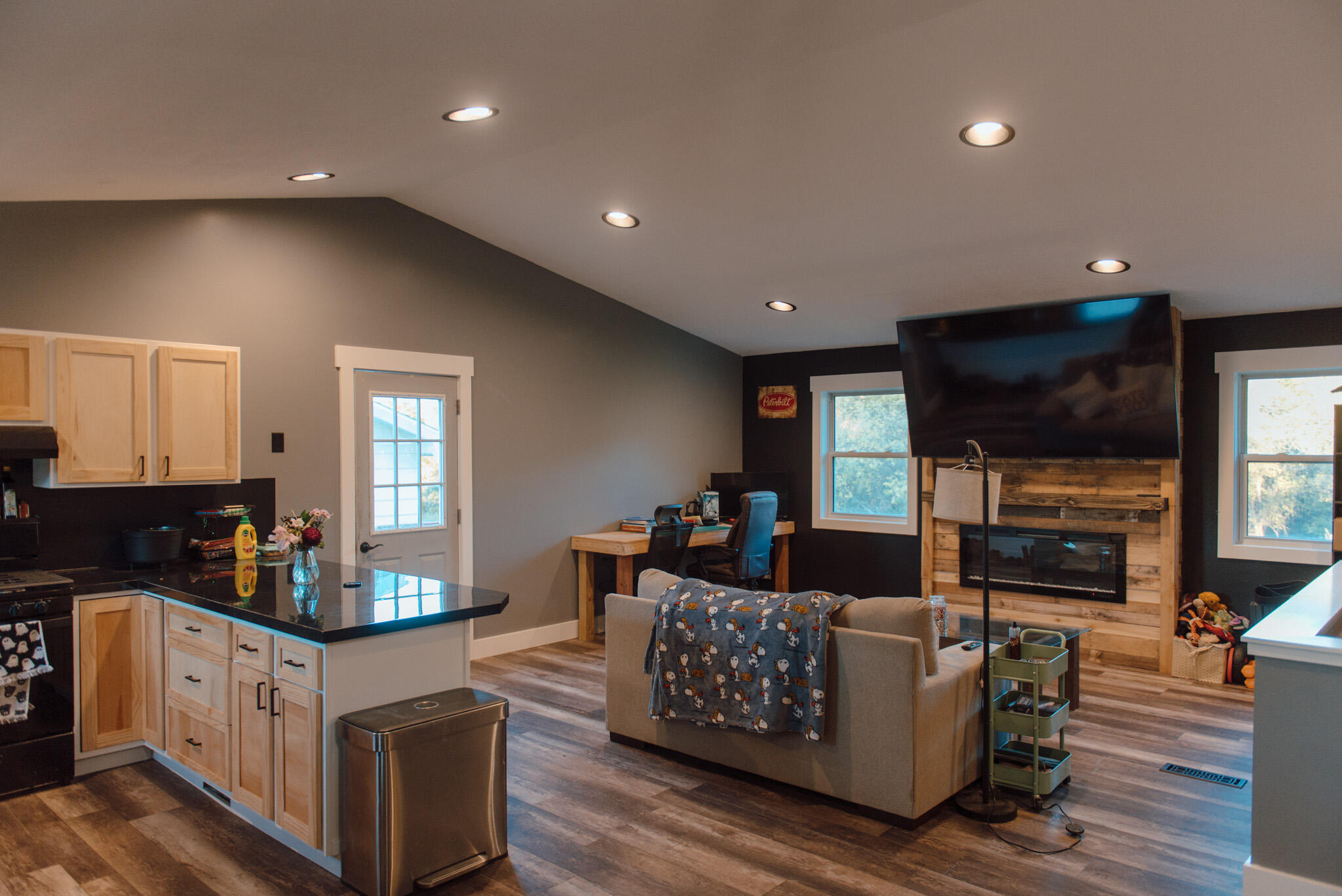 11300 North 6 Lakes Road Six Lakes, MI 48886 - Photo 12 of 35 DSC_0691
