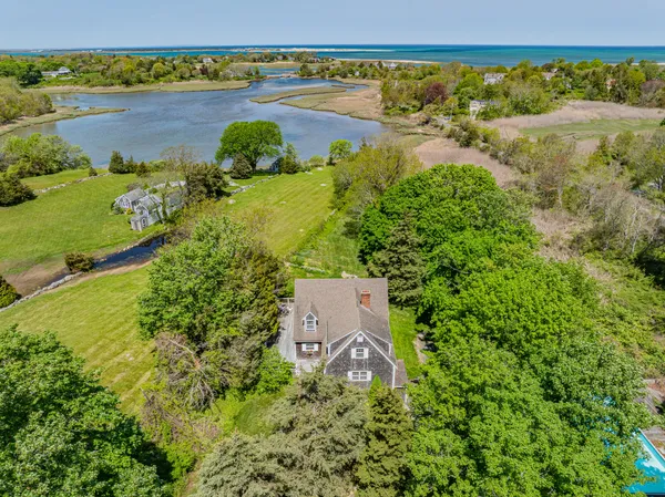 $1,695,000 | 46 Route 6A, Yarmouth Port, MA 02675
