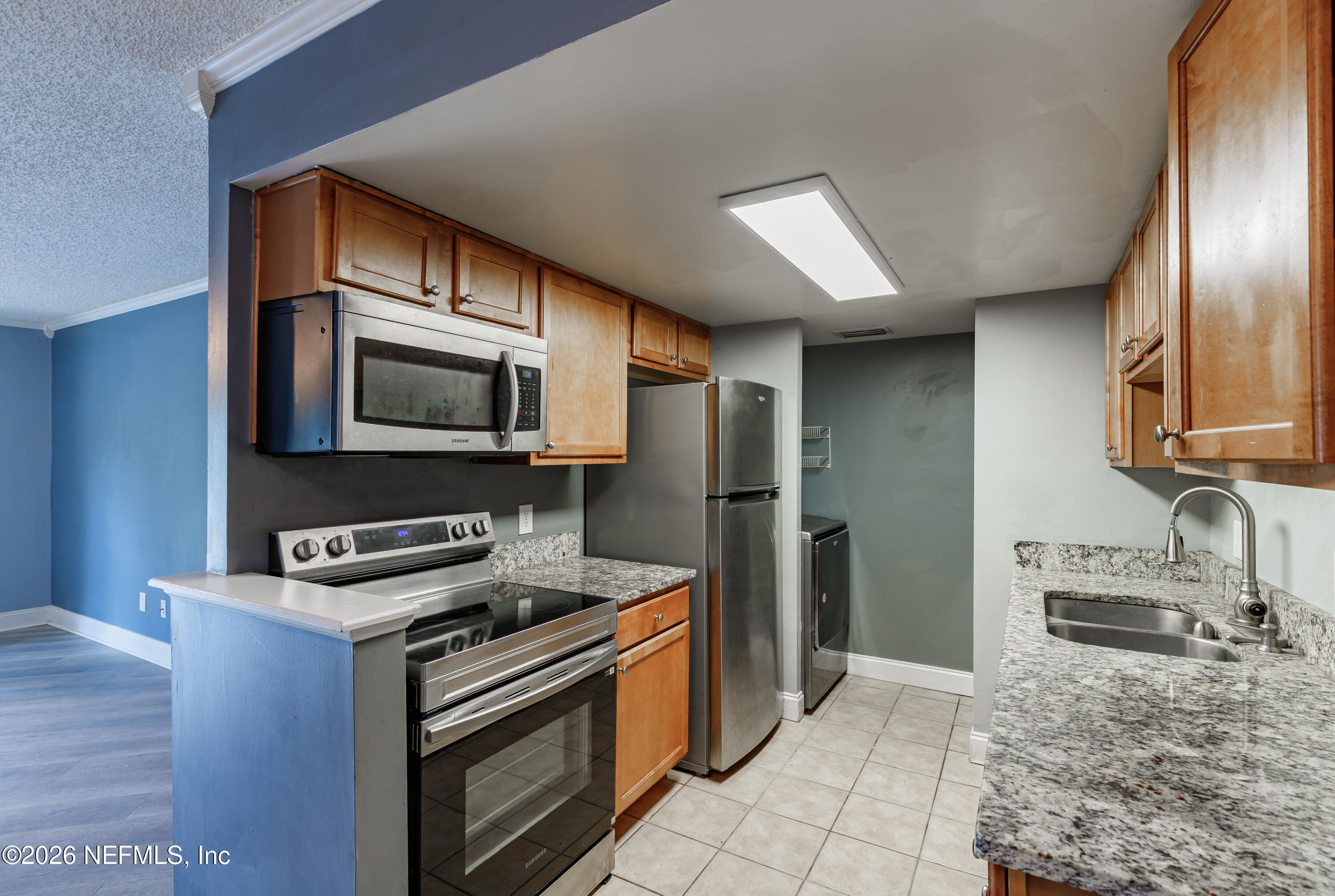 3737 Loretto Road, Unit 905 Jacksonville, FL 32223 - Photo 14 of 28 Kitchen 2nd View