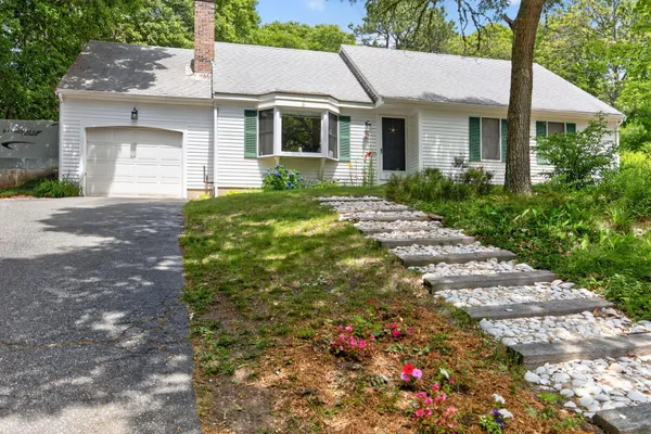 $829,000 | 33 Duck Marsh Lane, Chatham, MA 02633