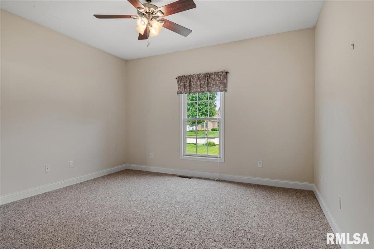 517 Heathrow Lane Rochester, IL 62563 - Photo 29 of 56