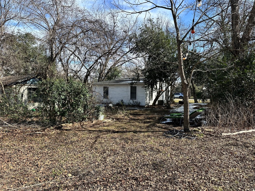 200 South Cedar Street Buda, TX 78610 - Photo 13 of 21