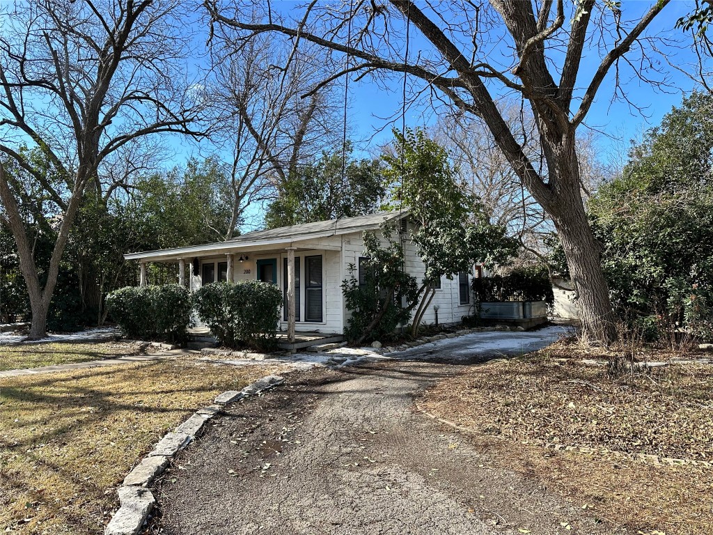 200 South Cedar Street Buda, TX 78610 - Photo 20 of 21