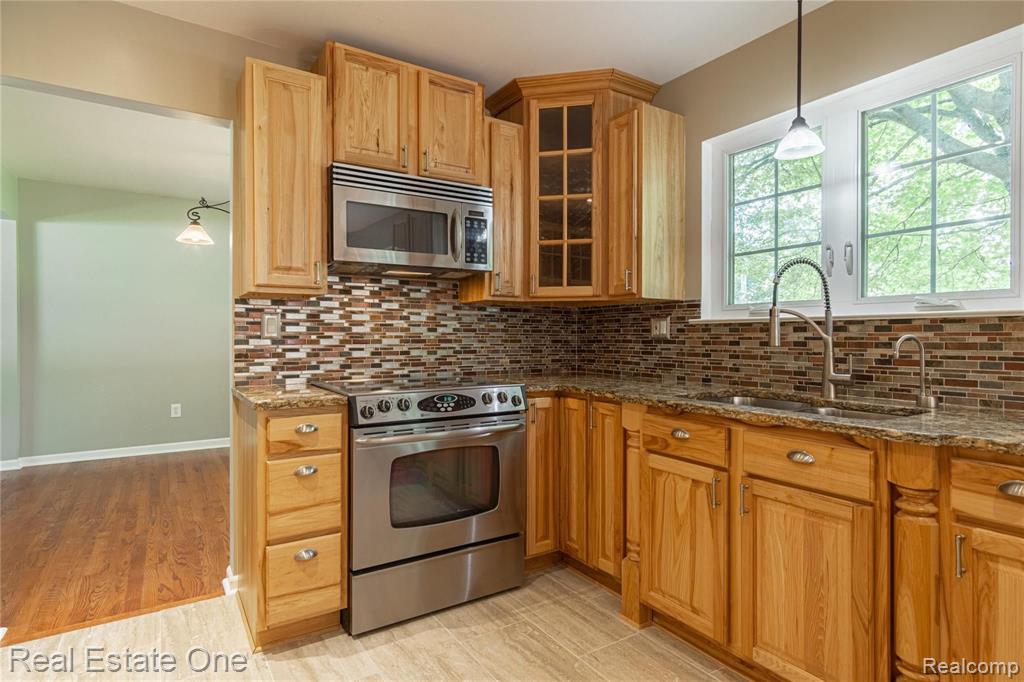 32601 West 13 Mile Road Farmington Hills, MI 48334 - Photo 12 of 53