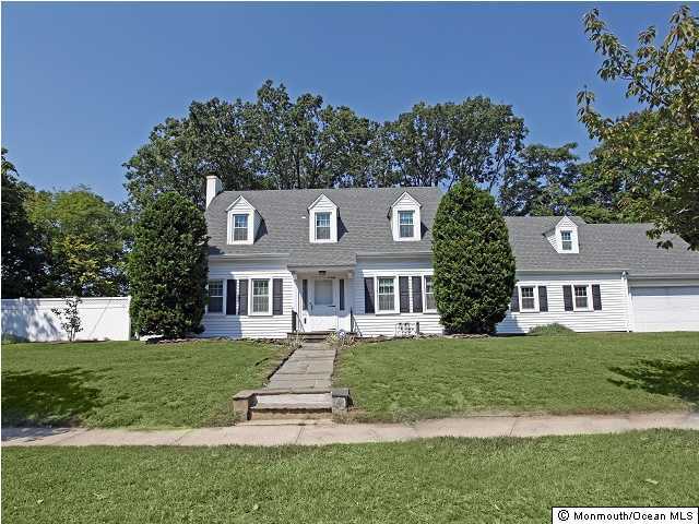 157 Maple Place Keyport, NJ 07735 - Photo 1 of 3 Primary Photo