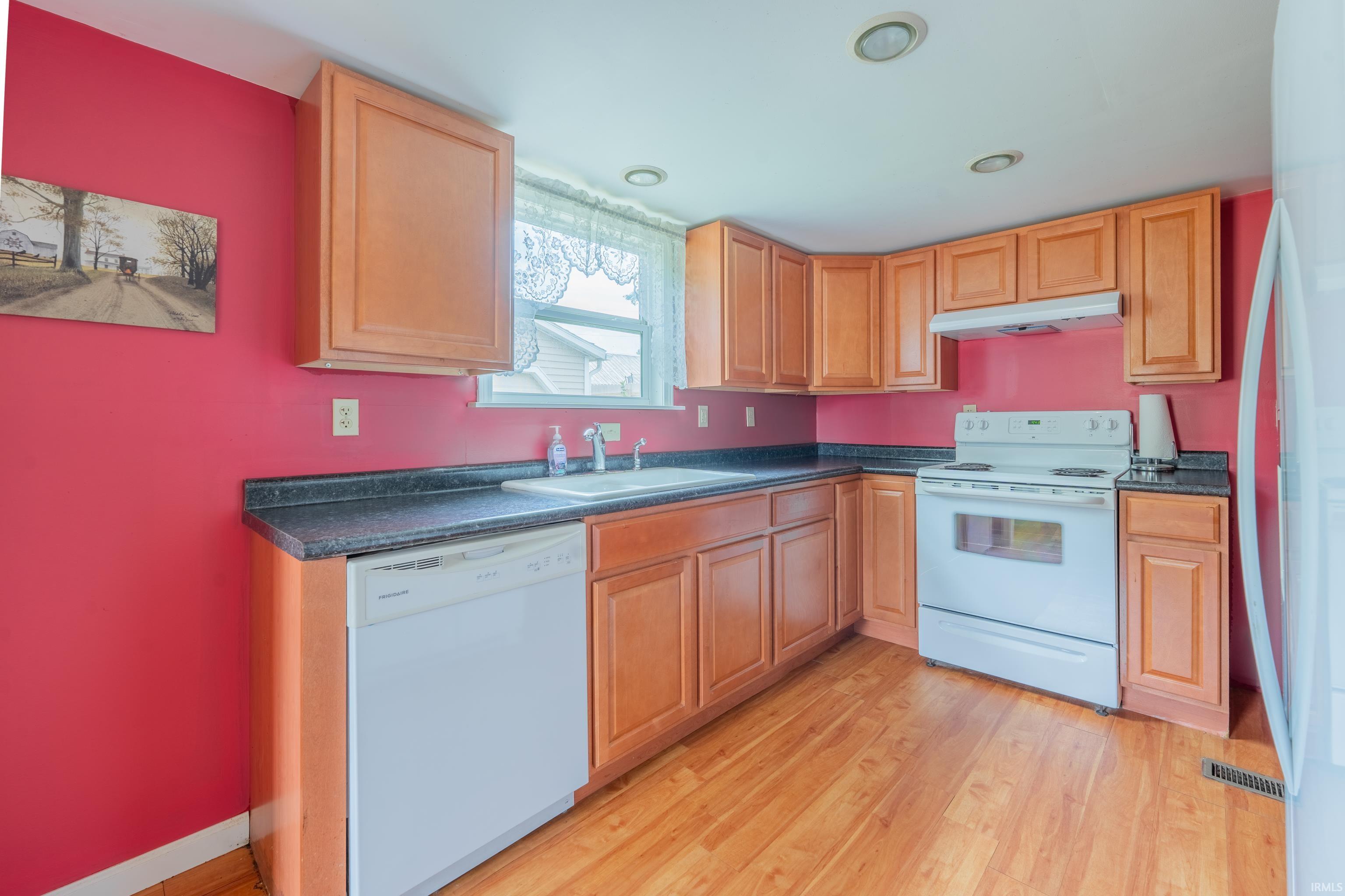 1330 Hillcrest Road Bedford, IN 47421 - Photo 11 of 31