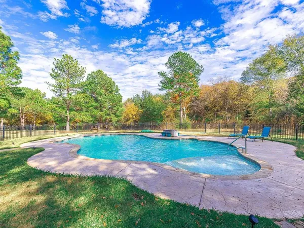 $4,995 | 1606 South Hyde Park Avenue, Denison, TX 75020
