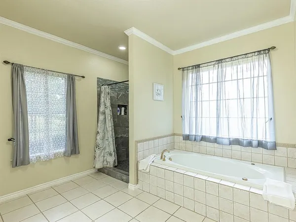 $5,485 | 1606 South Hyde Park Avenue, Denison, TX 75020