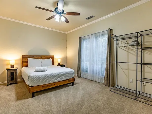 $5,485 | 1606 South Hyde Park Avenue, Denison, TX 75020