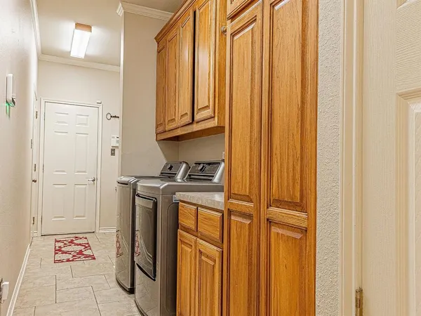 $4,995 | 1606 South Hyde Park Avenue, Denison, TX 75020