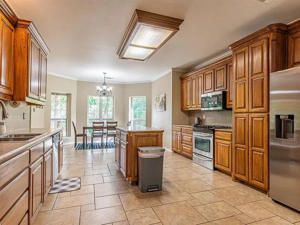 $5,485 | 1606 South Hyde Park Avenue, Denison, TX 75020
