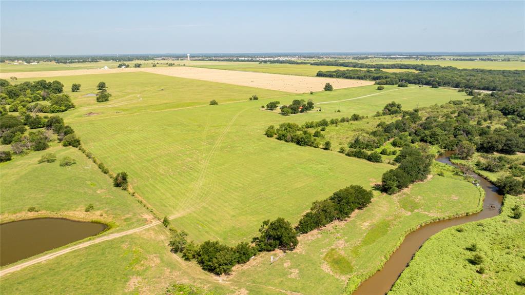 12520 Fm 455 E Pilot Point East Pilot Point, TX 76258 - Photo 16 of 37
