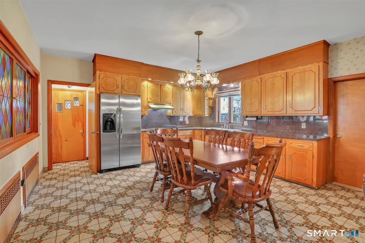 149 Spring Street Middletown, CT 06457 - Photo 13 of 32 Gallery Image 13