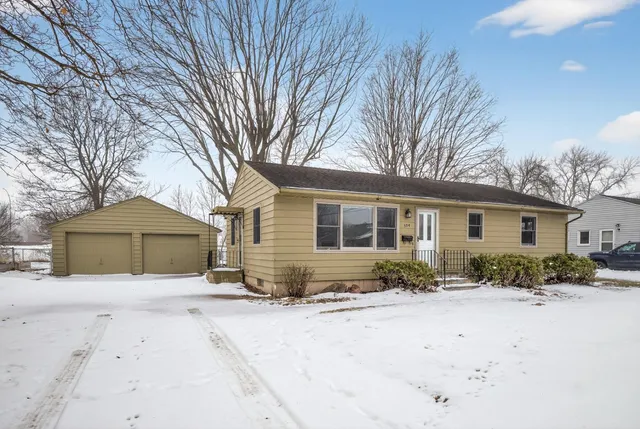 $239,900 | 304 16th Avenue Northeast, Austin, MN 55912