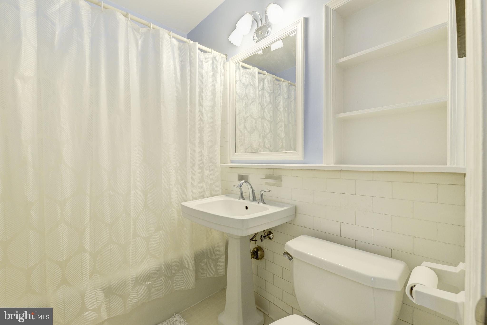 2204 Tunlaw Road Northwest Washington, DC 20007 - Photo 29 of 38 Upper Level Bath