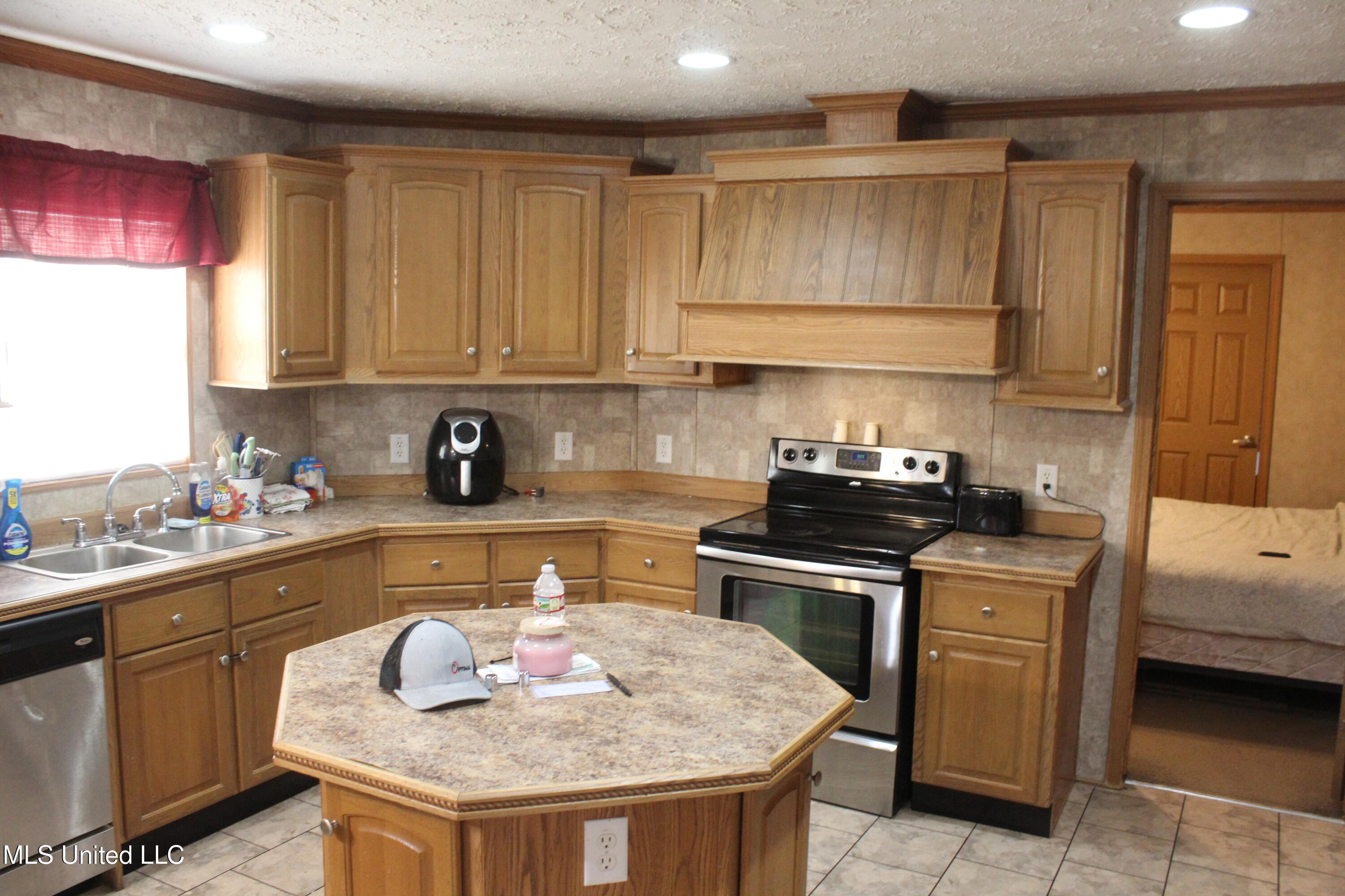 1958 Highway 550 Wesson, MS 39191 - Photo 12 of 31 1958 Hwy 550 (12)