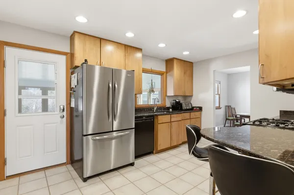 $549,000 | 329 Tanoak Lane, Naperville, IL 60540