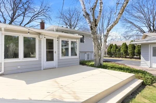 $549,000 | 329 Tanoak Lane, Naperville, IL 60540