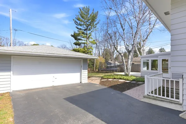 $549,000 | 329 Tanoak Lane, Naperville, IL 60540