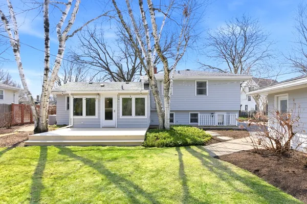 $549,000 | 329 Tanoak Lane, Naperville, IL 60540