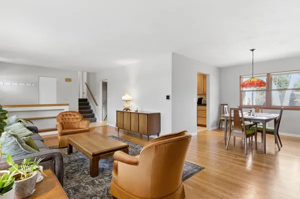 $549,000 | 329 Tanoak Lane, Naperville, IL 60540