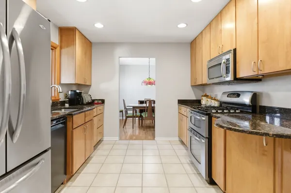 $549,000 | 329 Tanoak Lane, Naperville, IL 60540