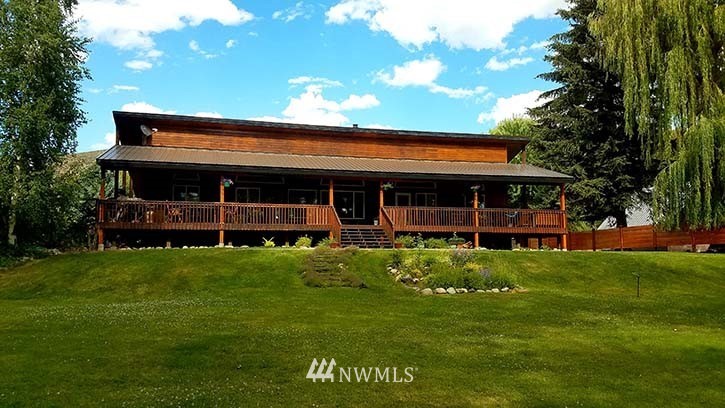 815 Riverside Street Winthrop, WA 98862 - Photo 1 of 1 Gallery Image 1