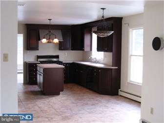2280 Rowland Road Coopersburg, PA 18036 - Photo 5 of 12 Gallery Image 5
