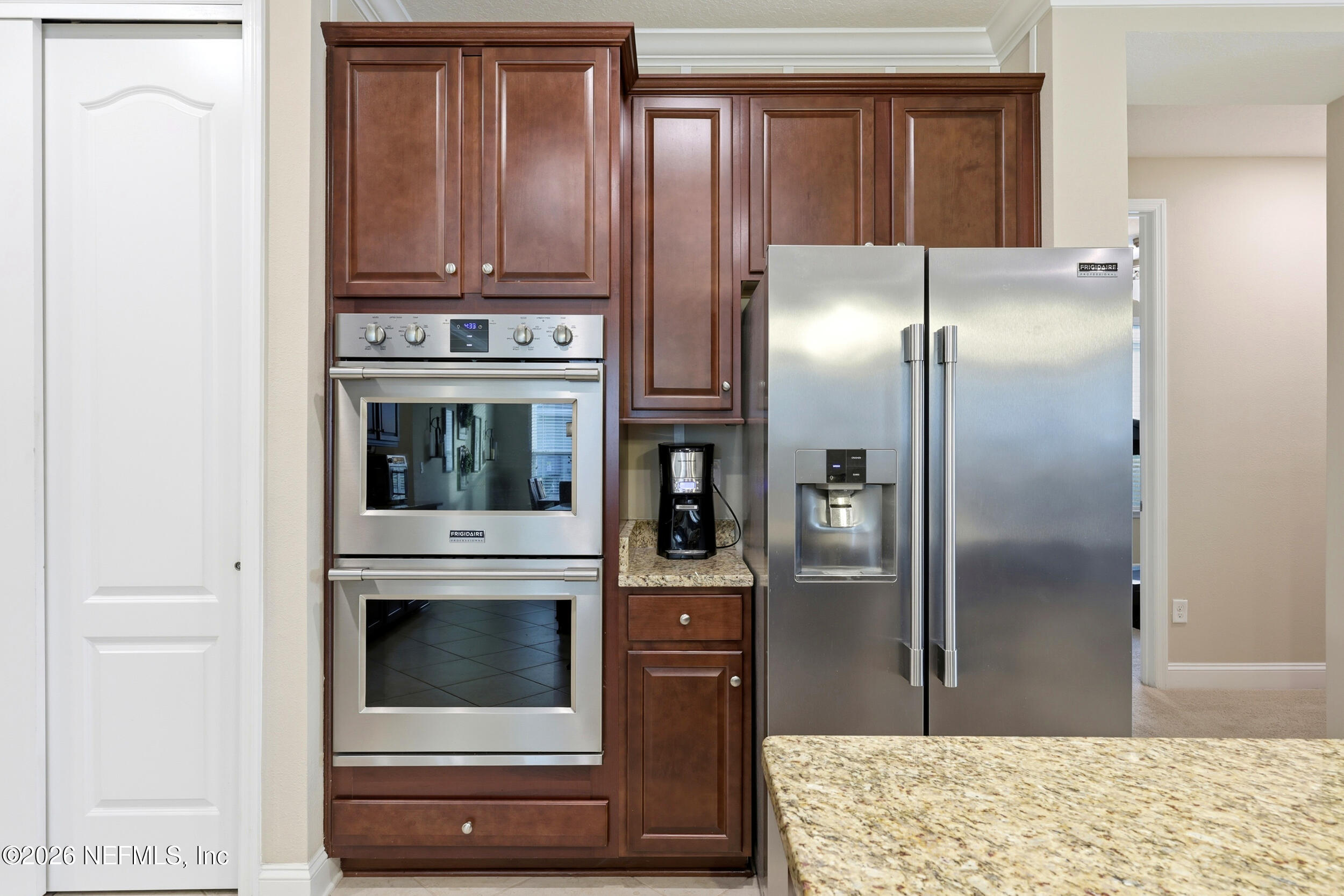 104 St Kitts Loop St. Augustine, FL 32092 - Photo 14 of 53 Gorgeous Double Ovens!