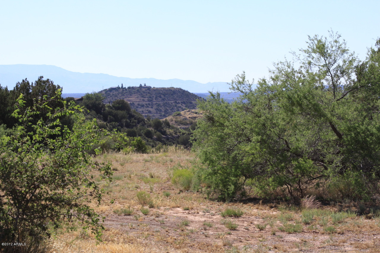 4780 East Geronimo Road, Unit 404 Rimrock, AZ 86335 - Photo 8 of 11 View looking West from West side of Lot