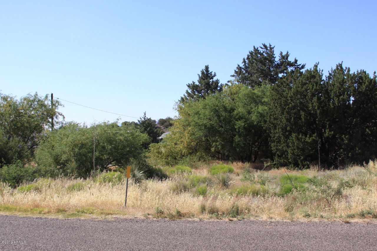 4780 East Geronimo Road, Unit 404 Rimrock, AZ 86335 - Photo 9 of 11 View of Lot from across the street