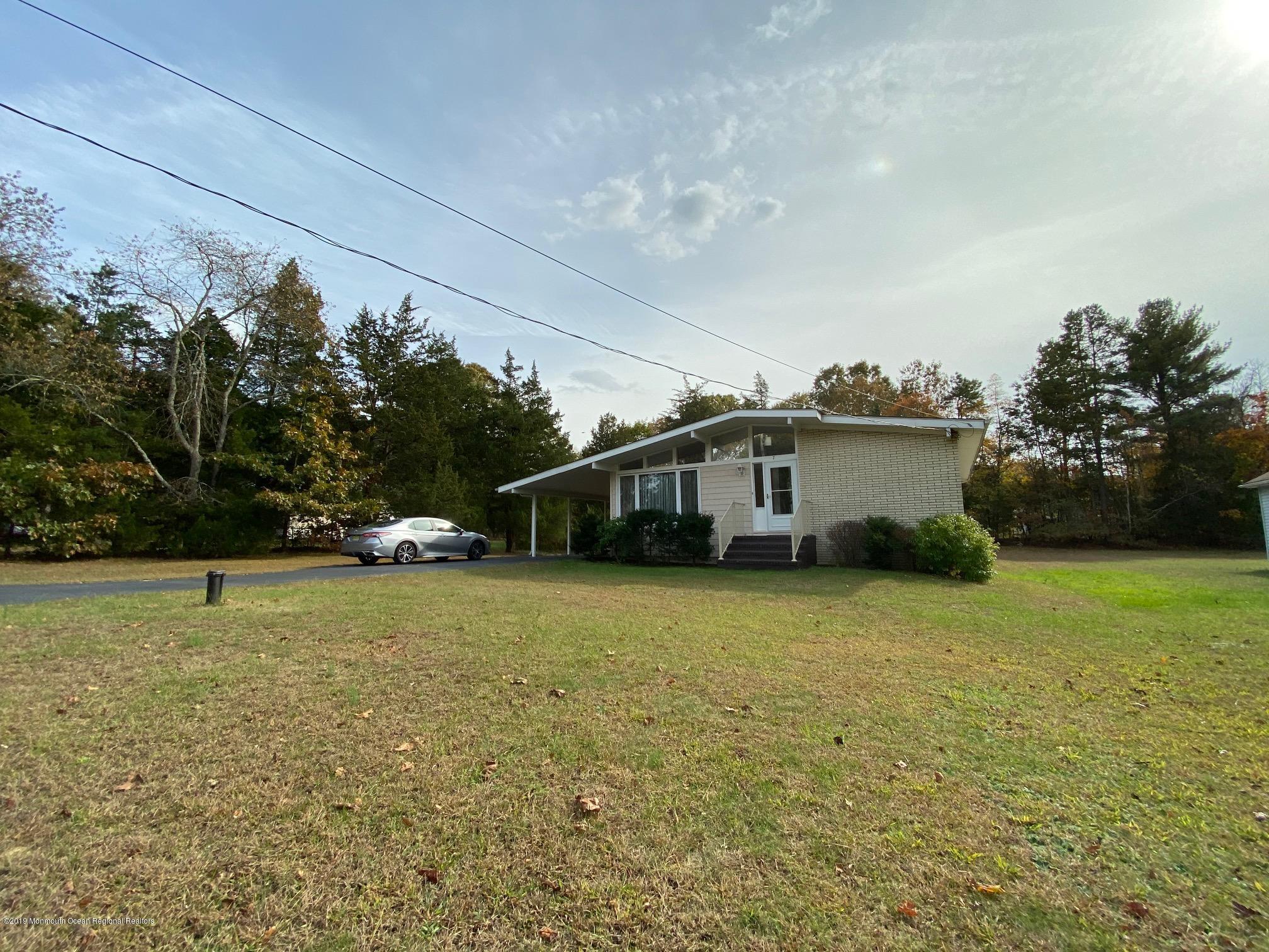 7 Riccis Drive Jackson, NJ 08527 - Photo 2 of 22 Front of home