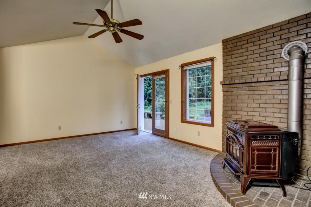 11107 Bunk Foss Road Snohomish, WA 98290 - Photo 8 of 23 Gallery Image 8