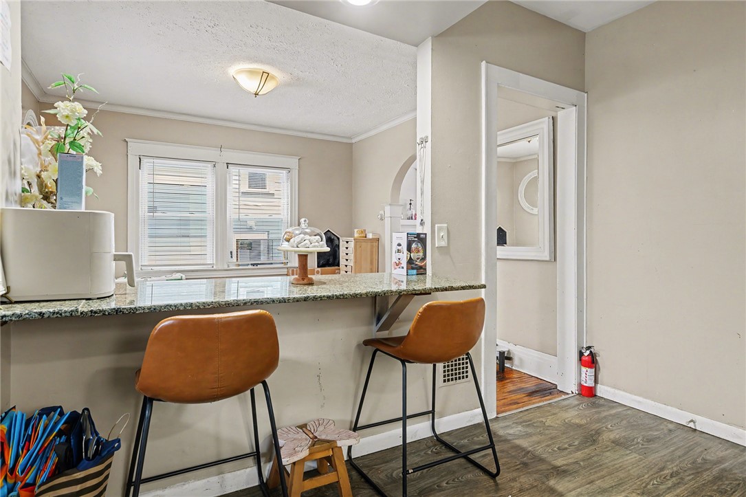 539 Lake View Park Rochester, NY 14613 - Photo 12 of 29