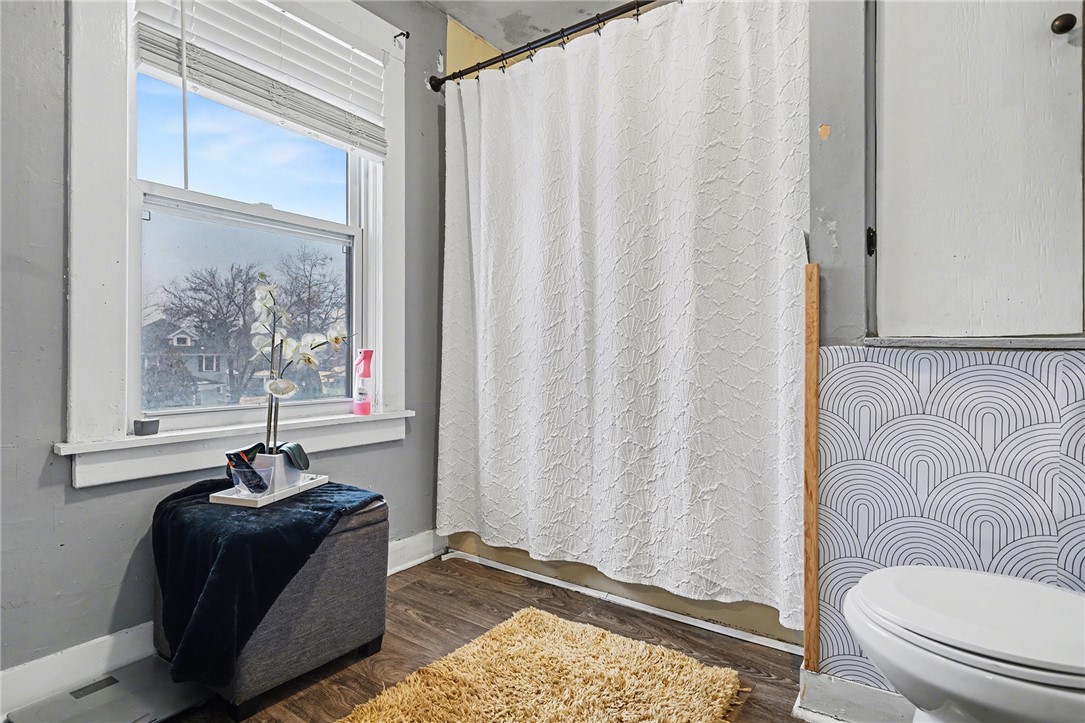 539 Lake View Park Rochester, NY 14613 - Photo 18 of 29