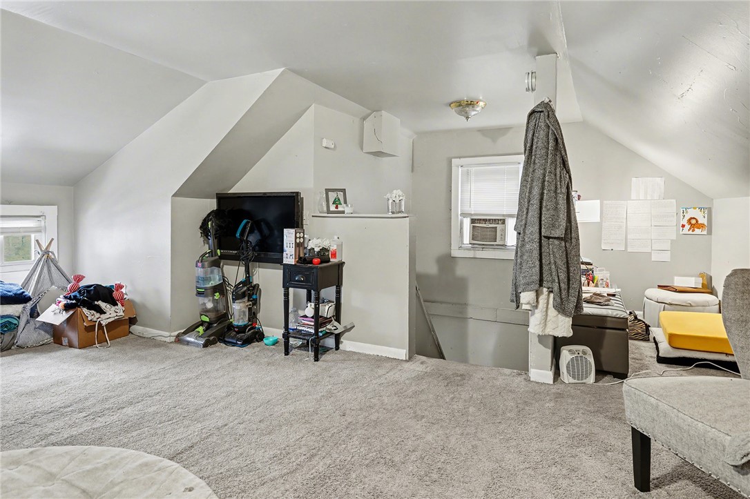 539 Lake View Park Rochester, NY 14613 - Photo 22 of 29