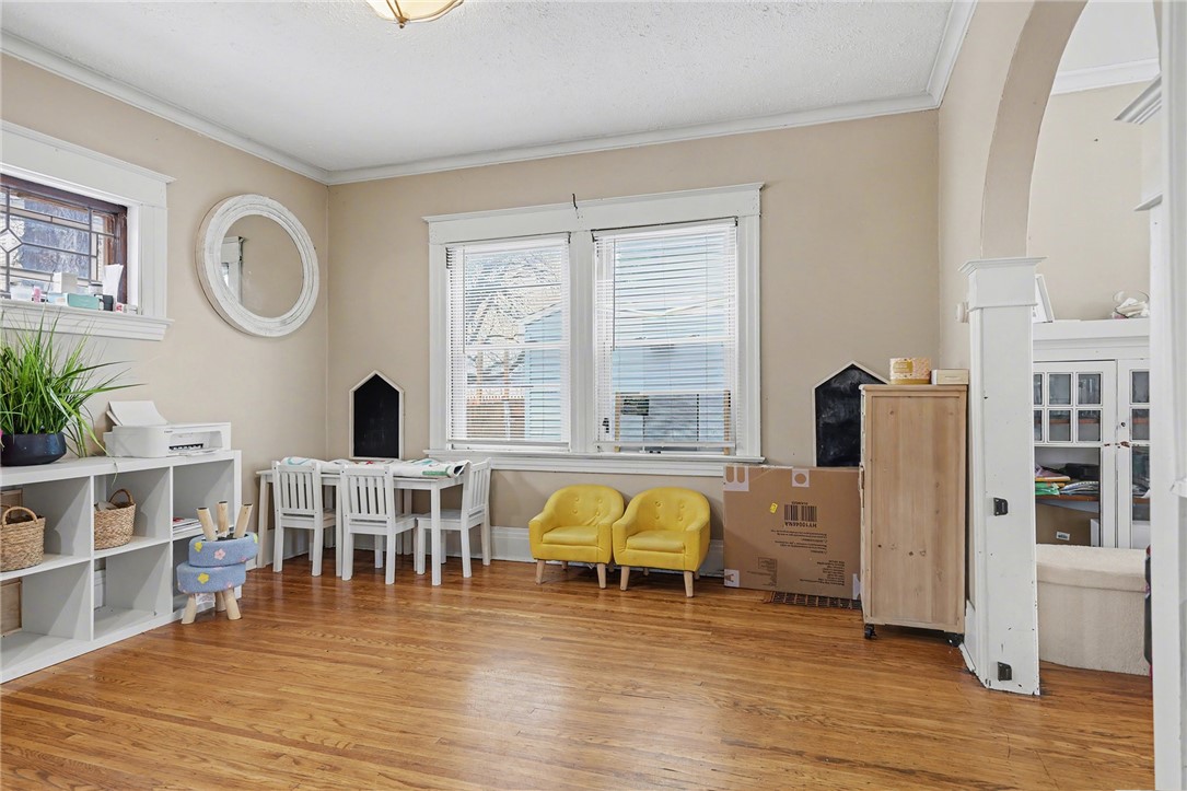 539 Lake View Park Rochester, NY 14613 - Photo 6 of 29