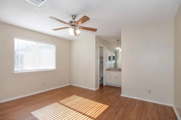 $2,095 | 4203 Balboa Lane, Austin, TX 78727