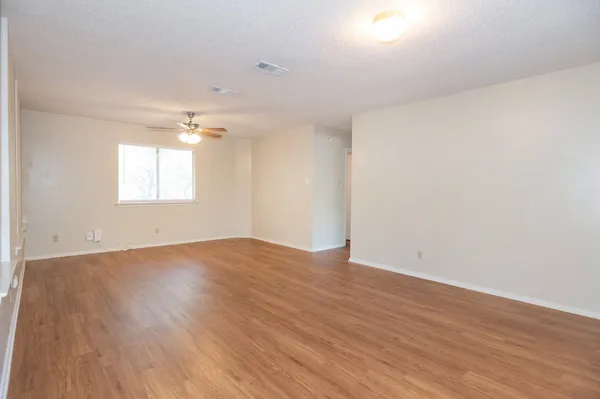 $2,095 | 4203 Balboa Lane, Austin, TX 78727