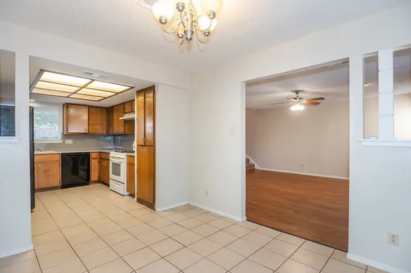 $2,095 | 4203 Balboa Lane, Austin, TX 78727
