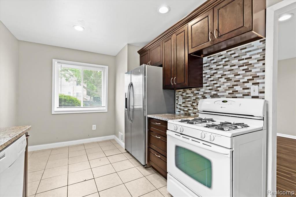 8111 Timken Avenue Warren, MI 48089 - Photo 7 of 17