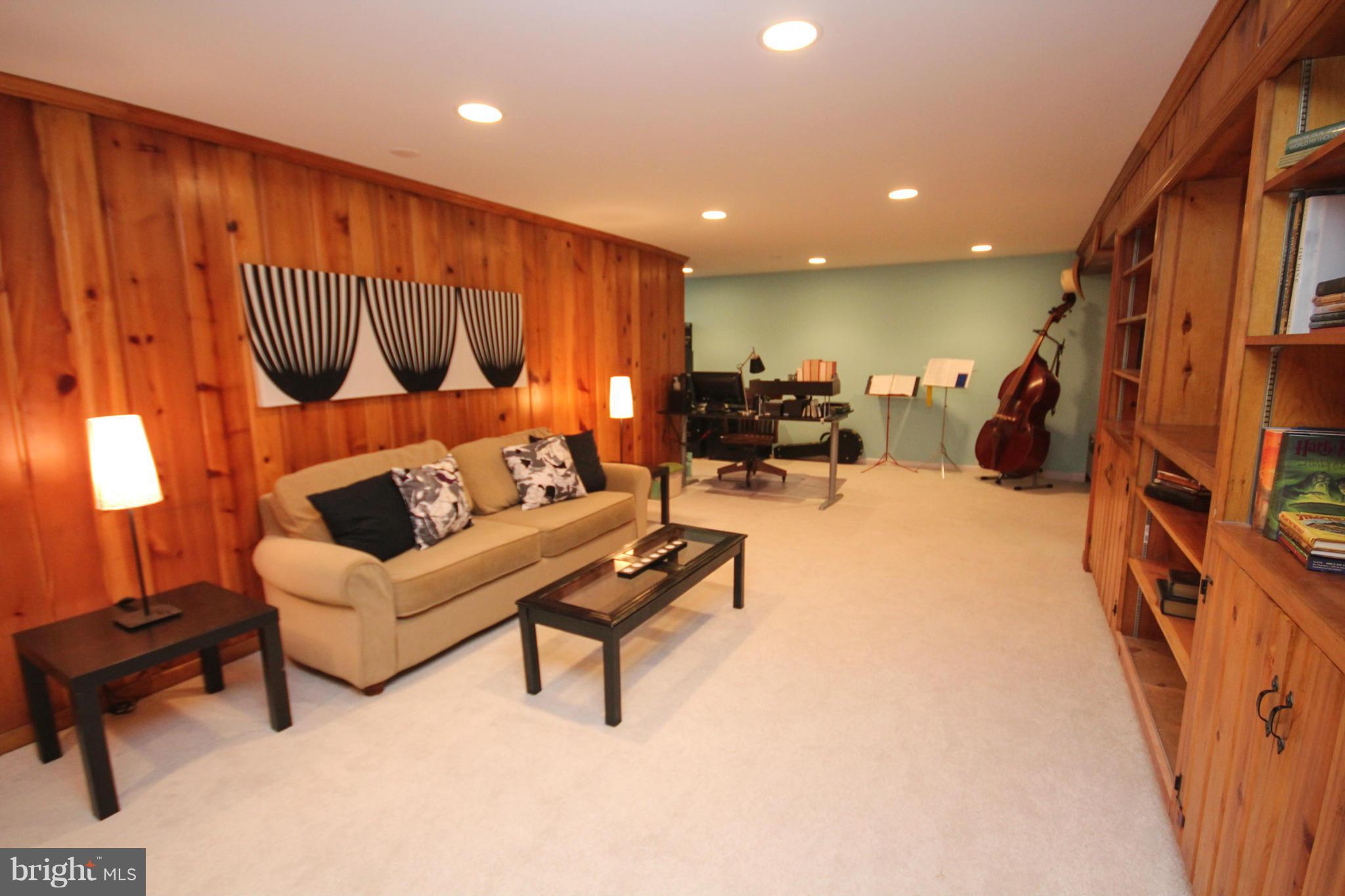 415 Wayne Avenue Silver Spring, MD 20910 - Photo 22 of 30 Family Room