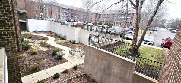 $2,395 | 2310 Elliott Avenue, Unit 122, Nashville, TN 37204