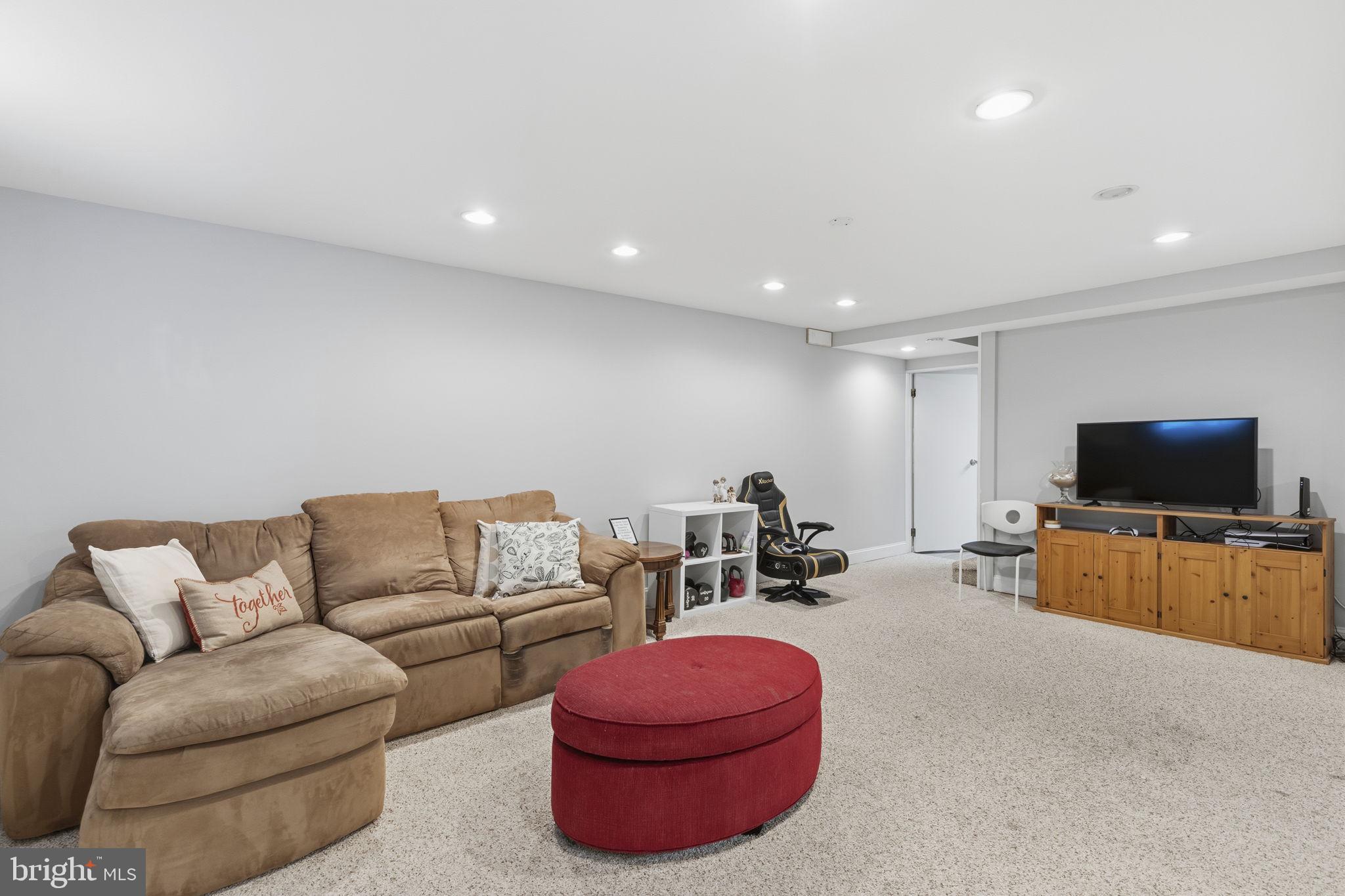 4511 Ambermill Road Baltimore, MD 21236 - Photo 26 of 36