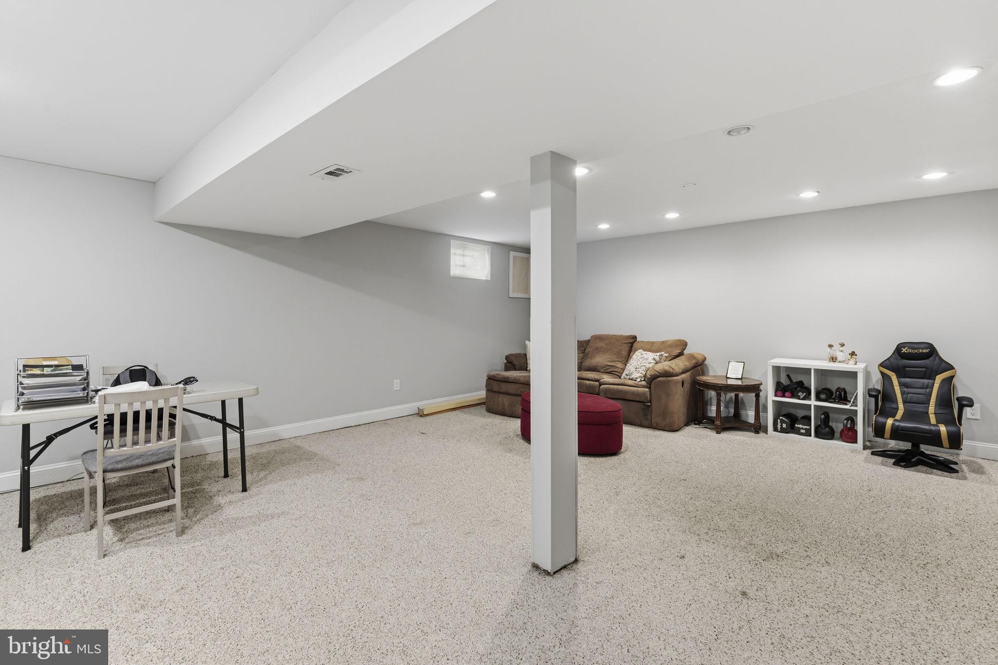 4511 Ambermill Road Baltimore, MD 21236 - Photo 27 of 36
